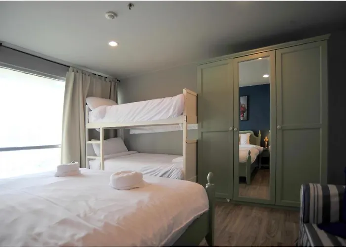 Sukhumvit Boutique : Soi 13/ 10min. From Bts Nana Station Bangkok