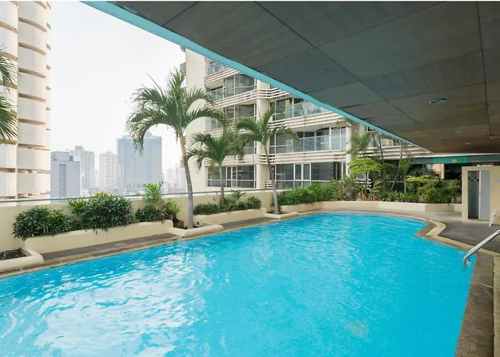 Sukhumvit Boutique : Soi 13/ 10min. From Bts Nana Station *