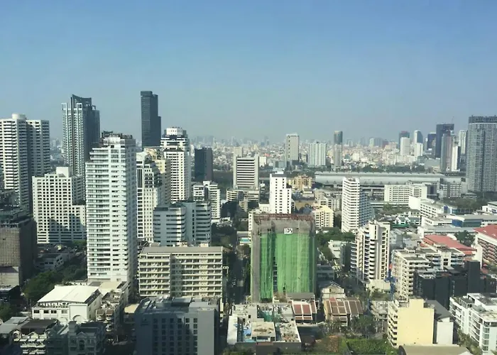 Sukhumvit Boutique : Soi 13/ 10min. From Bts Nana Station *